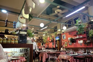Le Famiglie Interior