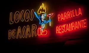 Locos de Asar Parrilla Fachada