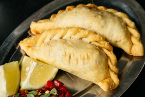 Menenga Empanadas