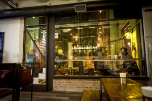 Mis Mulas Cervecería Fachada