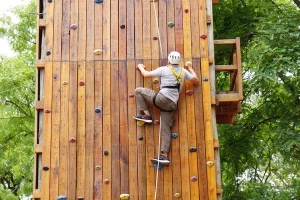 Raki Tucumán pared escalar