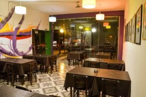Romanito Interior