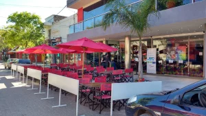 America Resto Fachada
