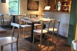 Ãnima Restaurante Interior