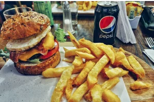 Awka Cervecería Hamburguesa