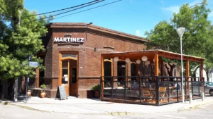 Café Martínez - Alsina 309 Río Negro Fachada