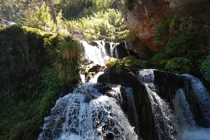 Cascadas Ñivinco Corriente