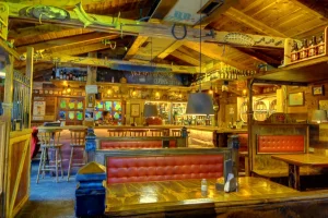 Cava Clandestina Beer Saloon Interior