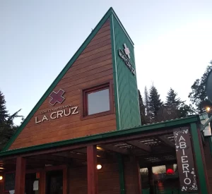 Cervecería La Cruz Fachada
