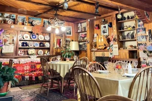 Chalet Suisse Interior