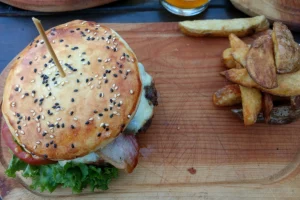 El Sol Pub Hamburguesa