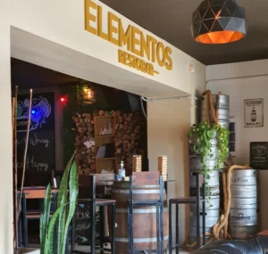 Elementos Cervecería Fachada