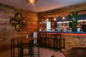 Elementos Cervecería Interior