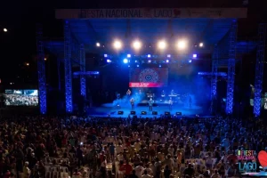 Fiesta Nacional del Lago Público