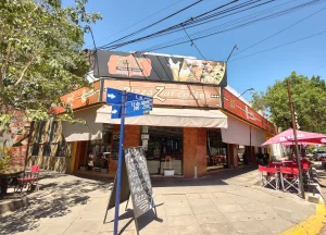 FugaZ Pizzería Fachada