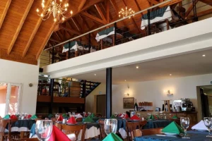 L'Italiano Trattoria Interior
