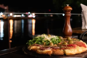 La Cantina del Club Náutico Pizza