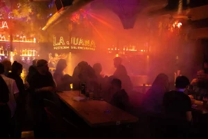 La Juana Bar Bariloche Interior
