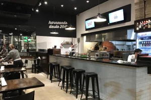 La Vera Pizza Interior