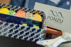 Ponzu Sushi Fachada