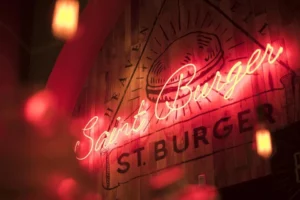 Saint Burger Fachada