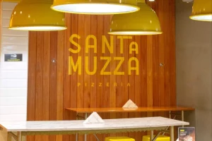 Santa Muzza Pizzería Interior