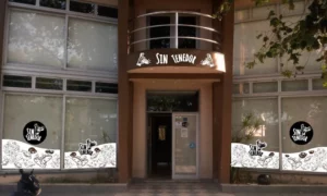 Sin Tenedor Fachada