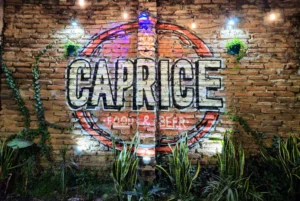 Caprice - Bar Fachada