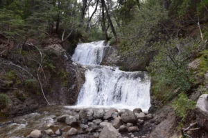 Cascada de los Duendes Fachada