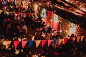 Francis Coctel Bar Interior