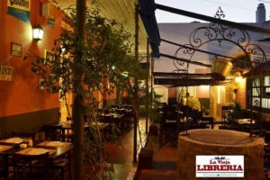 La Vieja Librería Interior