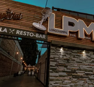 Lpm Longchamps Pub Music Fachada