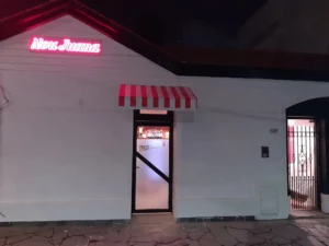 Nou Juana Fachada