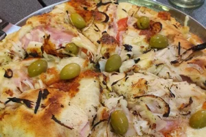 Pizzeria Los Faraones Pizza