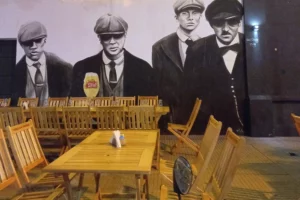 Shelby's Bar Exterior