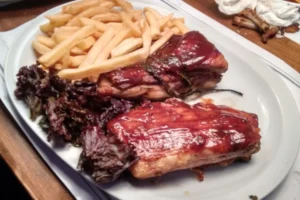 The Brothers House Comida