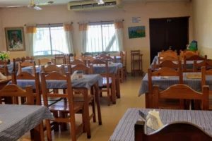 Tia Monica Interior