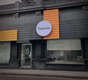 Tradición Café Fachada
