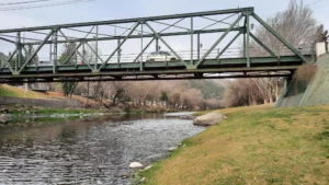 Puente de Hierro Fachada