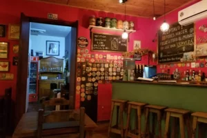 Cerro Cruz Cervecería Interior
