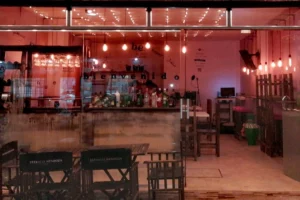 La Previa Resto & Bar Exterior