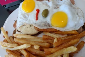 Macondo Resto Bar Milanesa