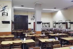 El Palacio de la Pizza salón