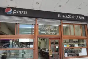 El Palacio de la Pizza fachada