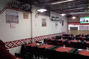 El Salteño parrilla salón