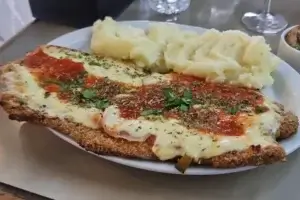 El Trébol Resto Bar milanesa