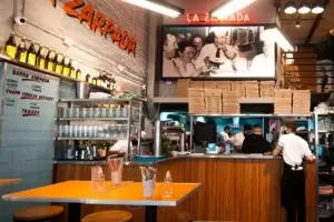 Pizzería La Zarpada salón