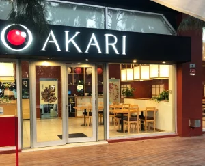 Akari Sushi Bar fachada