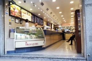 Il Trovatore Helados salón