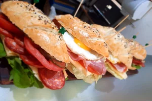 Mar De Ollas Sandwich